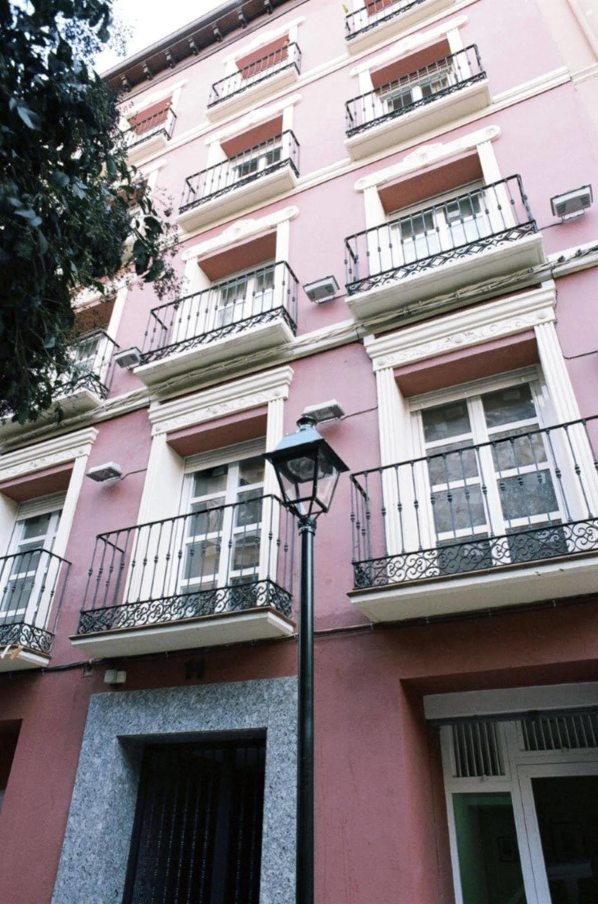 Apartamentos Auhabitat Zaragoza, Edificio De Apartamentos Turisticos Exteriér fotografie