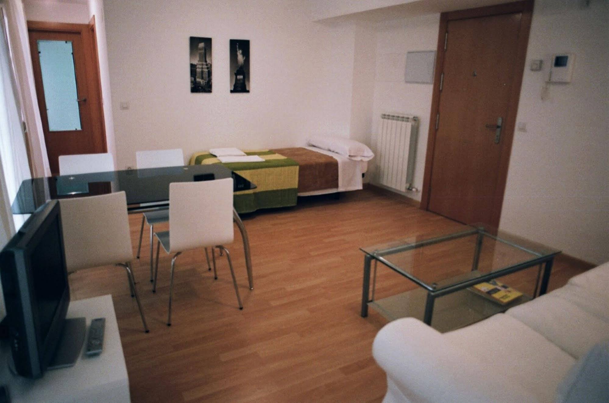 Apartamentos Auhabitat Zaragoza, Edificio De Apartamentos Turisticos Exteriér fotografie